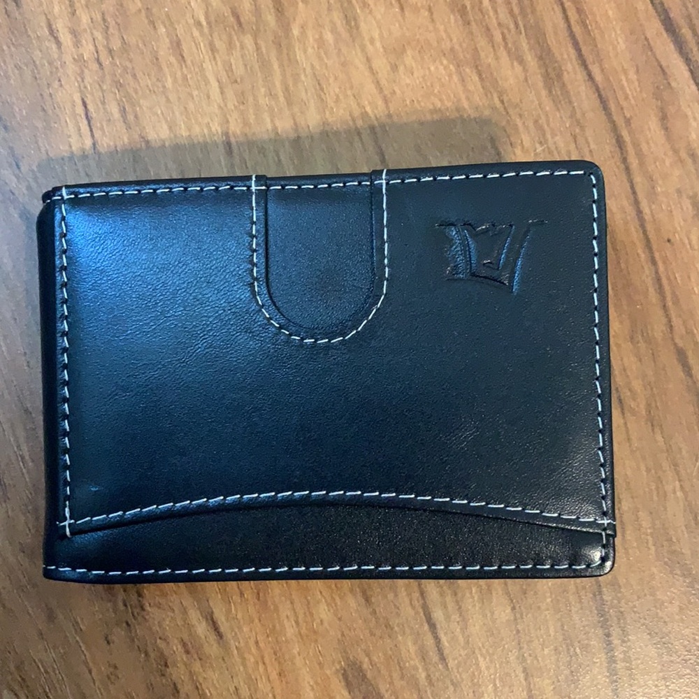 NWT Kings Loot Bifold Wallet, Black